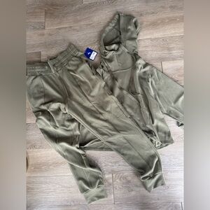 JoyLab Women's Olive Green Jogger Pants & Hoodie Set